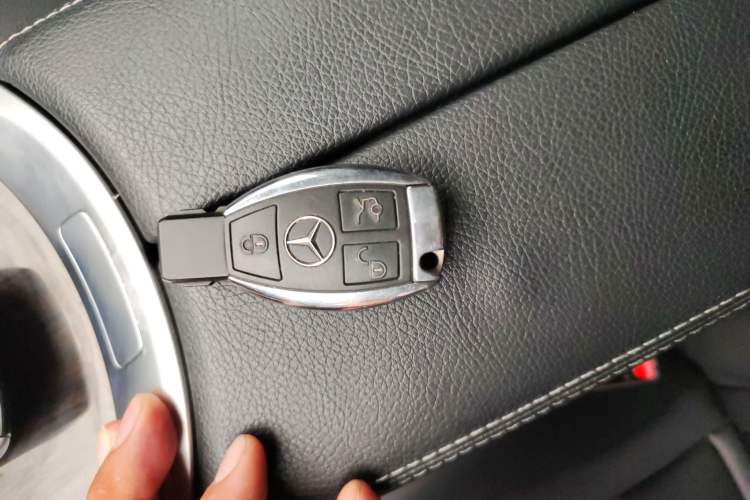 Used Mercedes-Benz C-Class 2015 C 200 L Vehicle Key