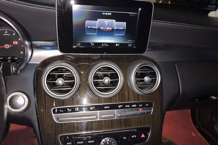 Used Mercedes-Benz C-Class 2015 Facelift C 180 L Audio And AC Panel