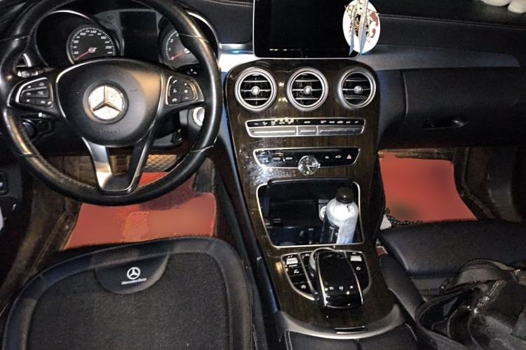 Used Mercedes-Benz C-Class 2015 Facelift C 180 L Center Console