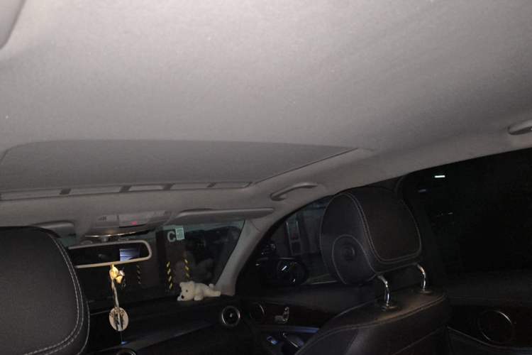 Used Mercedes-Benz C-Class 2015 Facelift C 180 L Headliner