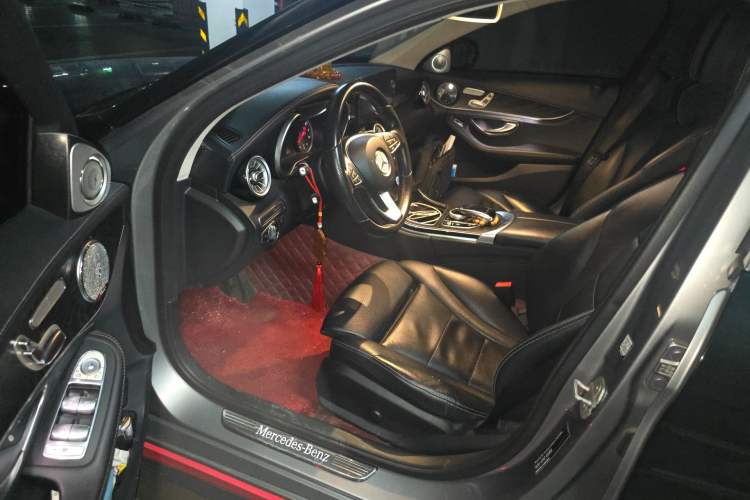 Used Mercedes-Benz C-Class 2015 Revised C 200 L Sport Edition Driver Seat
