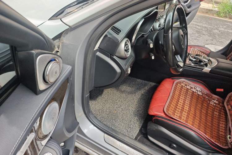 Used Mercedes-Benz C-Class 2015 Facelift C 180 L Driver Seat