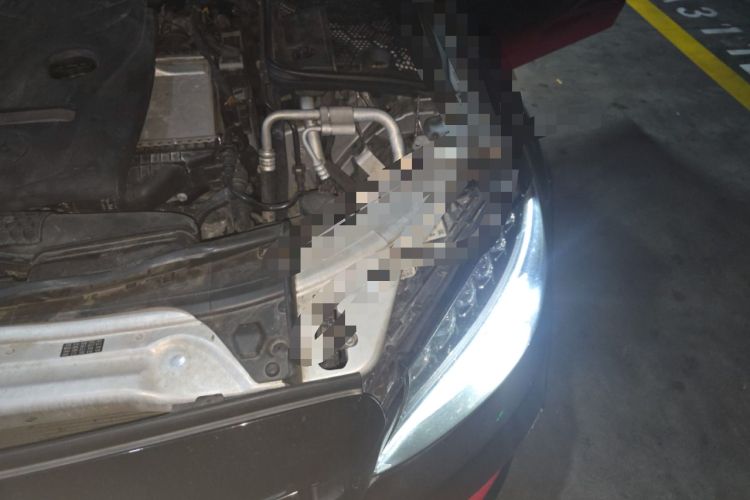 Used Mercedes-Benz C-Class 2015 Revised C 200 L Sport Edition Engine Bay Left