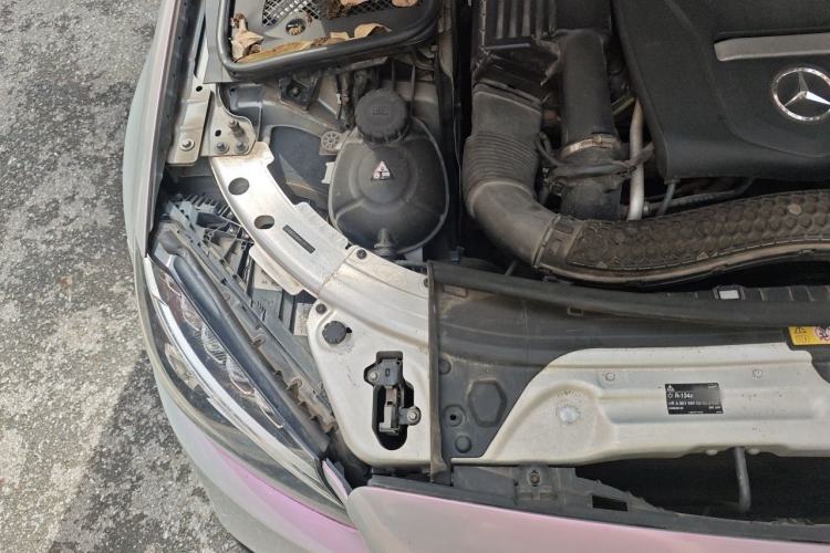 Used Mercedes-Benz C-Class 2015 Facelift C 180 L Engine Bay Right