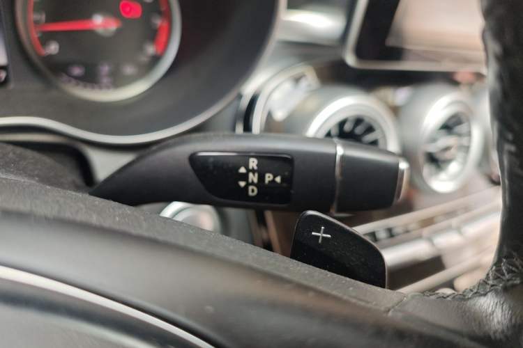 Used Mercedes-Benz C-Class 2015 Facelift C 180 L Gear Lever