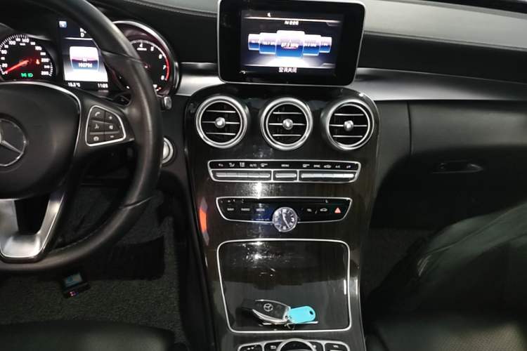 Used Mercedes-Benz C-Class 2015 C 200 L Audio And AC Panel