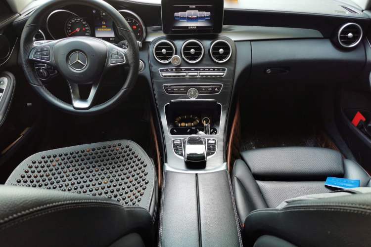 Used Mercedes-Benz C-Class 2015 Revised C 200 L Sport Edition Center Console