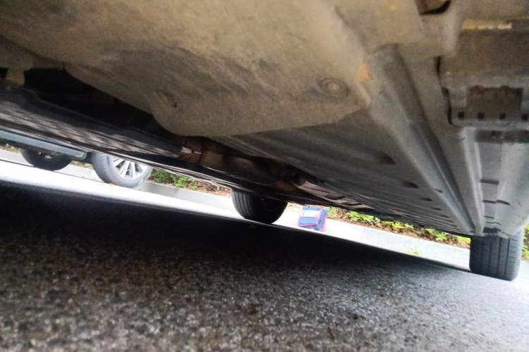 Used Mercedes-Benz C-Class 2015 C 200 L Sport Edition Chassis Front Left