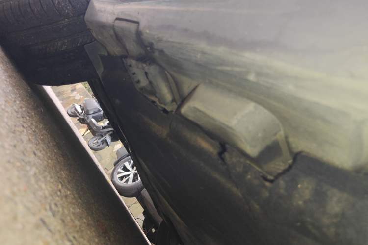 Used Mercedes-Benz C-Class 2015 C 200 Sport Edition Chassis Rear Right