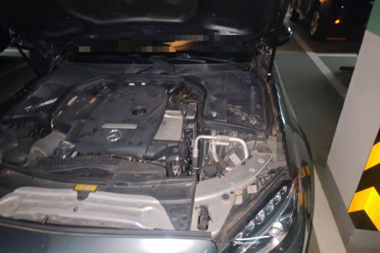 Used Mercedes-Benz C-Class 2015 C 200 station wagon Engine Bay Left