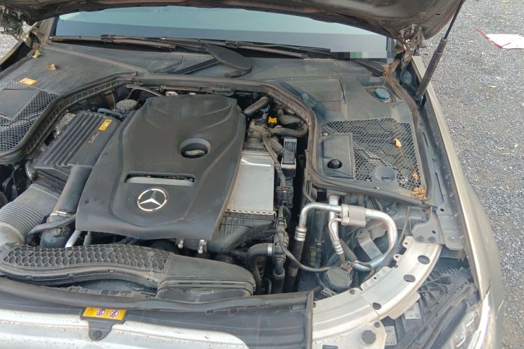 Used Mercedes-Benz C-Class 2015 C 200 station wagon Engine Bay Left