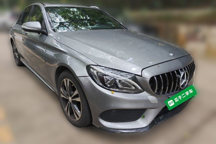 Used Mercedes-Benz C-Class 2015 C 200 Sport Edition Front Right 45 Deg