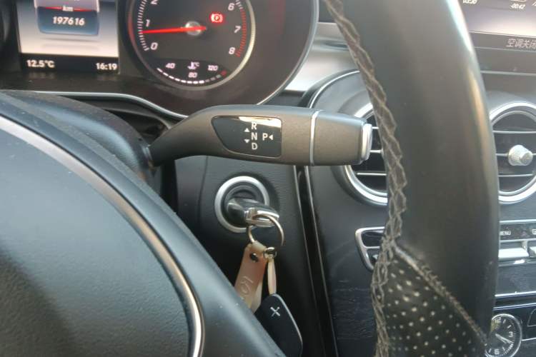 Used Mercedes-Benz C-Class 2015 C 200 station wagon Gear Lever