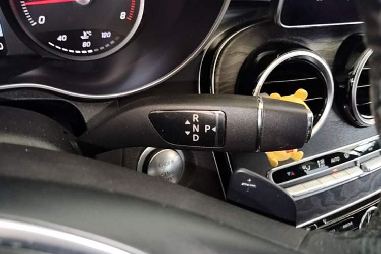 Used Mercedes-Benz C-Class 2015 C 300 L Sport Edition Gear Lever