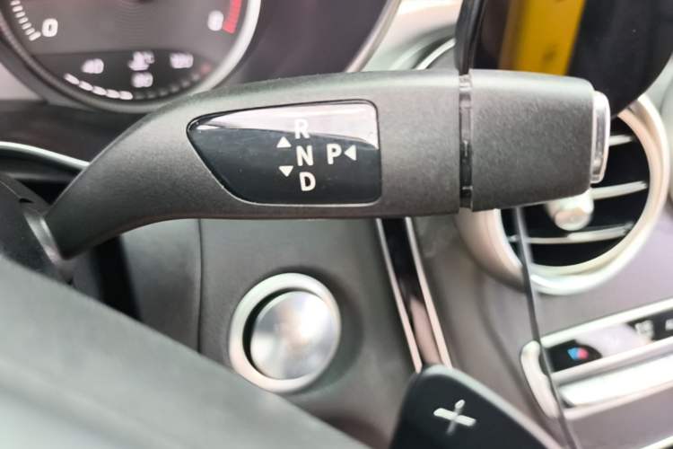 Used Mercedes-Benz C-Class 2015 C 200 station wagon Gear Lever