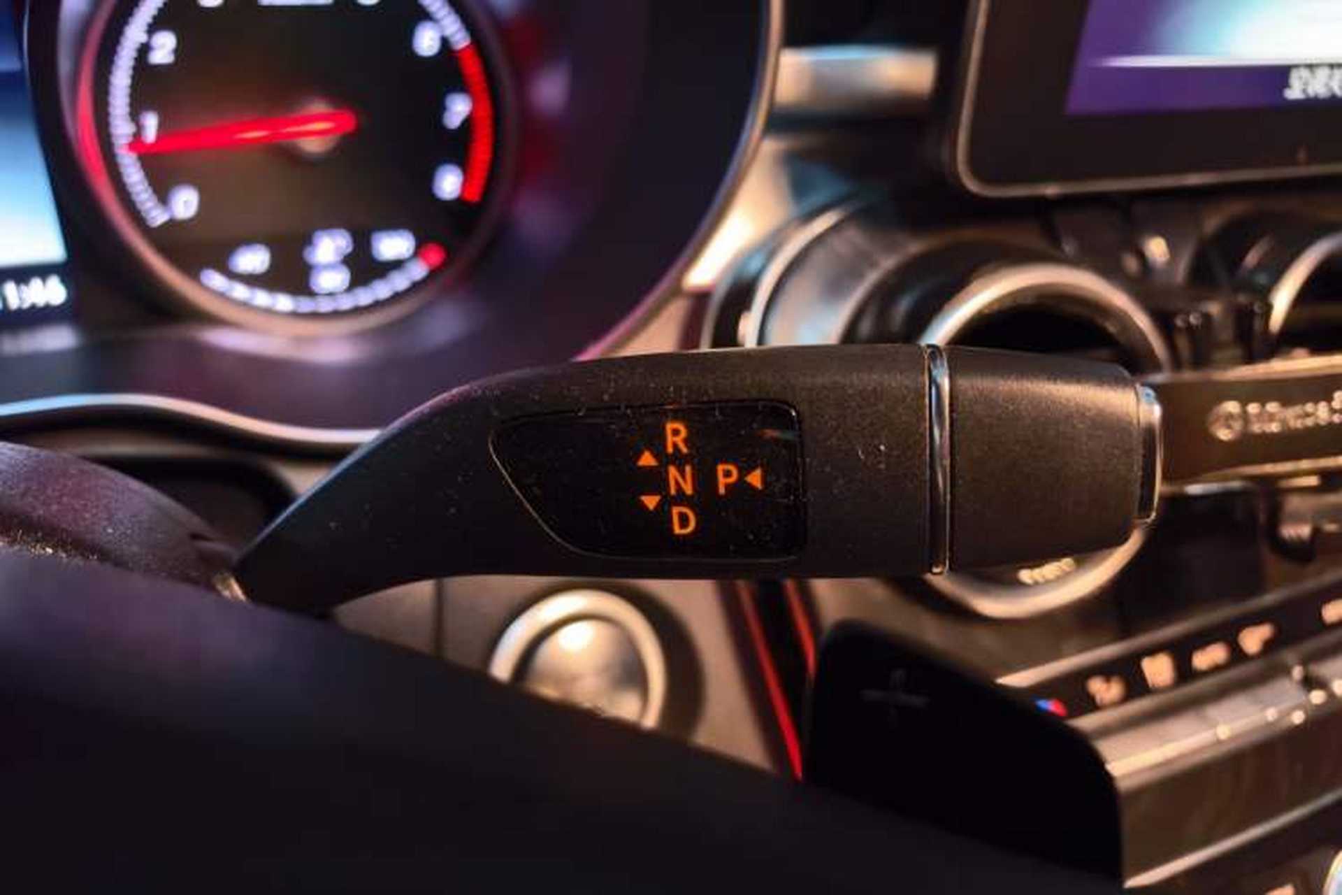 Used Mercedes-Benz C-Class 2015 C 260 L Sport Edition Gear Lever