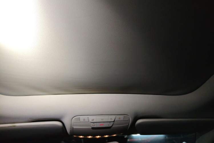 Used Mercedes-Benz C-Class 2015 Revised C 200 L Sport Edition Headliner