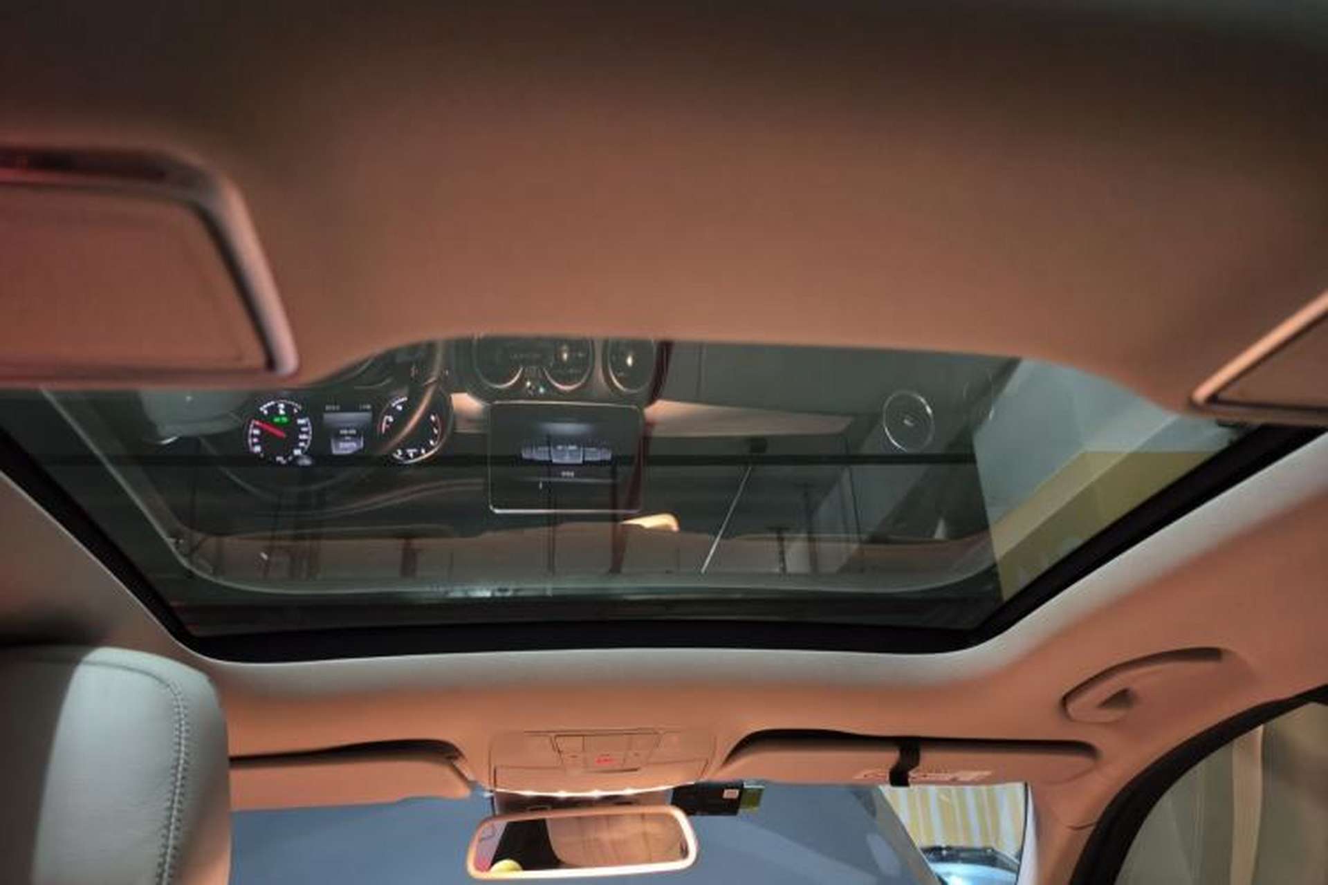 Used Mercedes-Benz C-Class 2015 C 260 L Sport Edition Headliner