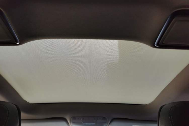Used Mercedes-Benz C-Class 2015 Revised C 200 L Sport Edition Headliner
