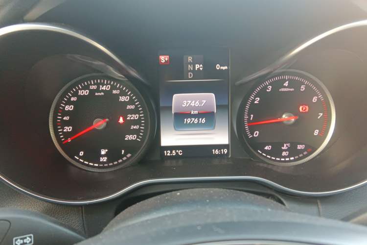 Used Mercedes-Benz C-Class 2015 C 200 station wagon Instrument Cluster
