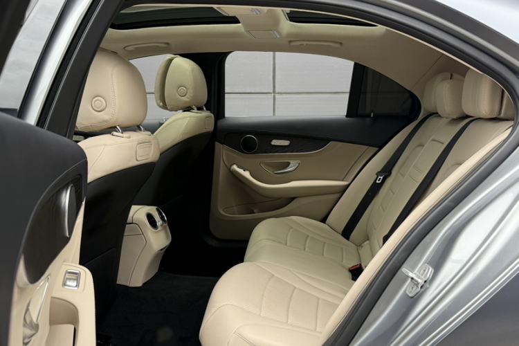 Used Mercedes-Benz C-Class 2015 Revised C 200 L Sport Edition Interior 5