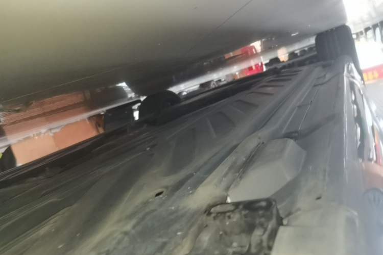 Used Mercedes-Benz C-Class 2015 C 200 Sport Edition 4MATIC Left Side Sill