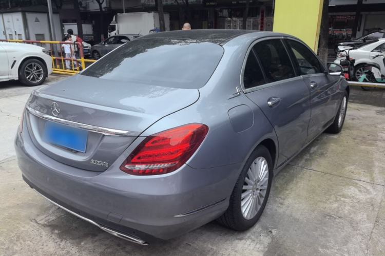 Used Mercedes-Benz C-Class 2015 Facelift C 200 L Rear Right 45 Deg