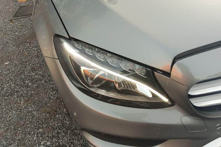 Used Mercedes-Benz C-Class 2015 C 200 station wagon Right Front Headlight