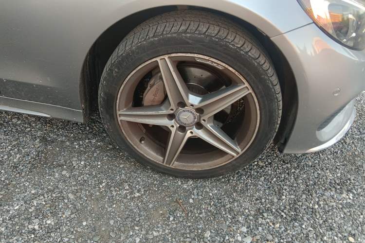 Used Mercedes-Benz C-Class 2015 C 200 station wagon Right Front Wheel Hub