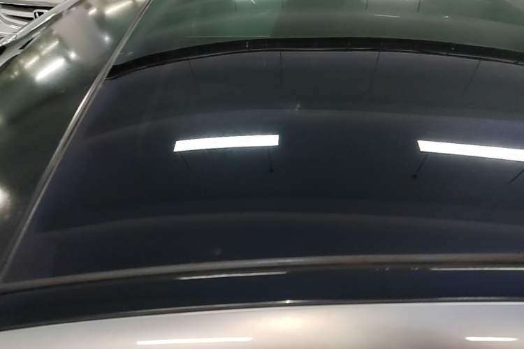 Used Mercedes-Benz C-Class 2015 C 200 L Roof