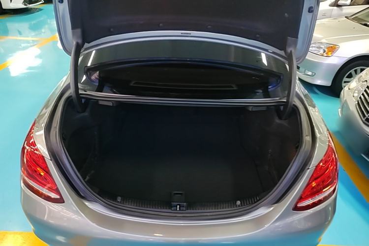 Used Mercedes-Benz C-Class 2015 C 200 L Trunk