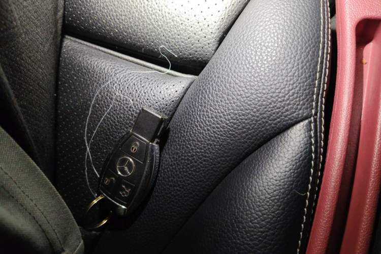 Used Mercedes-Benz C-Class 2015 Revised C 200 L Sport Edition Vehicle Key