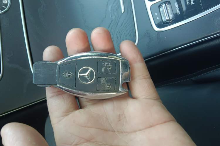 Used Mercedes-Benz C-Class 2015 C 200 station wagon Vehicle Key