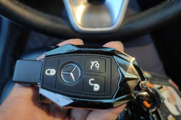 Used Mercedes-Benz C-Class 2015 C 200 station wagon Vehicle Key