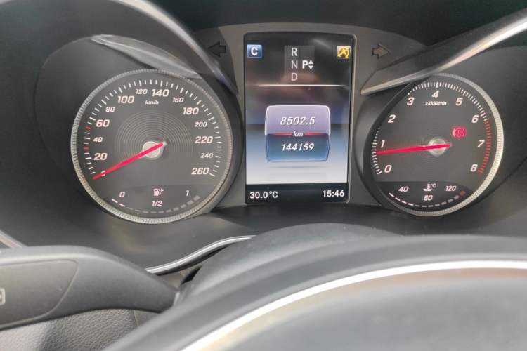 Used Mercedes-Benz C-Class 2015 Revised C 200 L Sport Edition Instrument Cluster