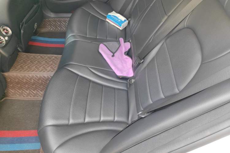 Used Mercedes-Benz C-Class 2015 Revised C 200 L Sport Edition Left Rear Seat
