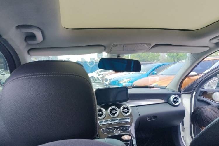 Used Mercedes-Benz C-Class 2015 C 200 L Sport Edition Headliner