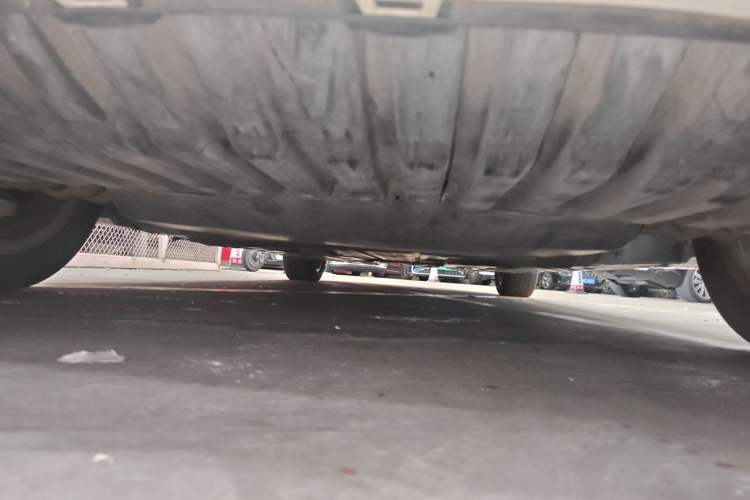 Used Mercedes-Benz C-Class 2015 C 200 L Sport Edition Chassis Front