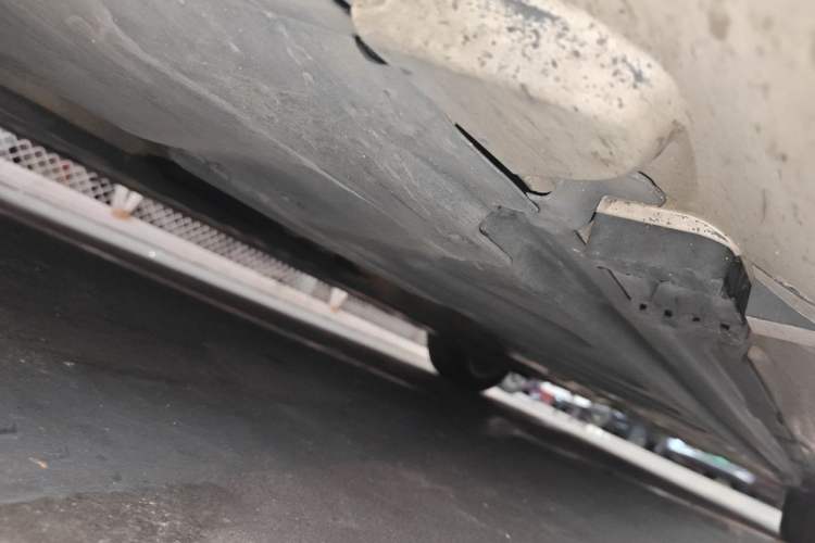 Used Mercedes-Benz C-Class 2015 C 200 L Sport Edition Chassis Front Left