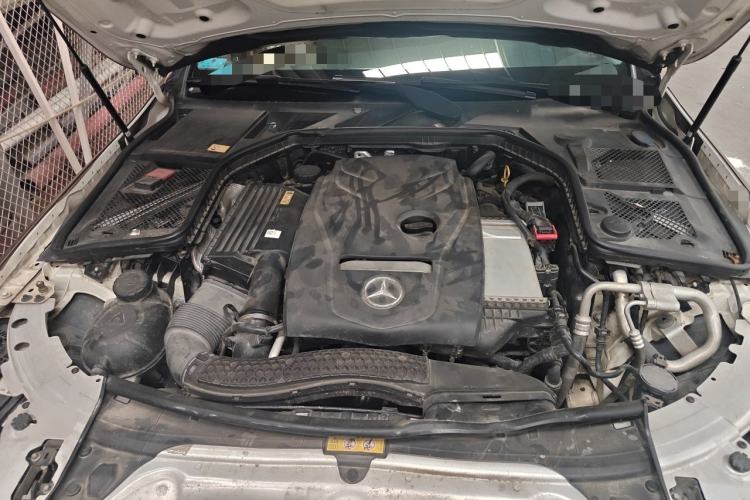 Used Mercedes-Benz C-Class 2015 C 200 L Sport Edition Engine Bay