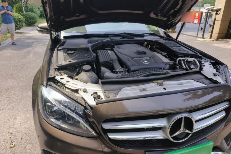 Used Mercedes-Benz C-Class 2015 C 200 L Sport Edition Engine Bay Right