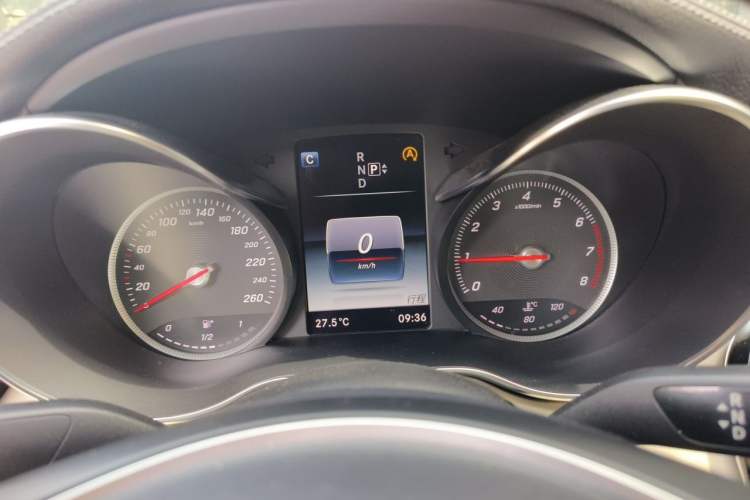 Used Mercedes-Benz C-Class 2015 C 200 L Sport Edition Instrument Cluster