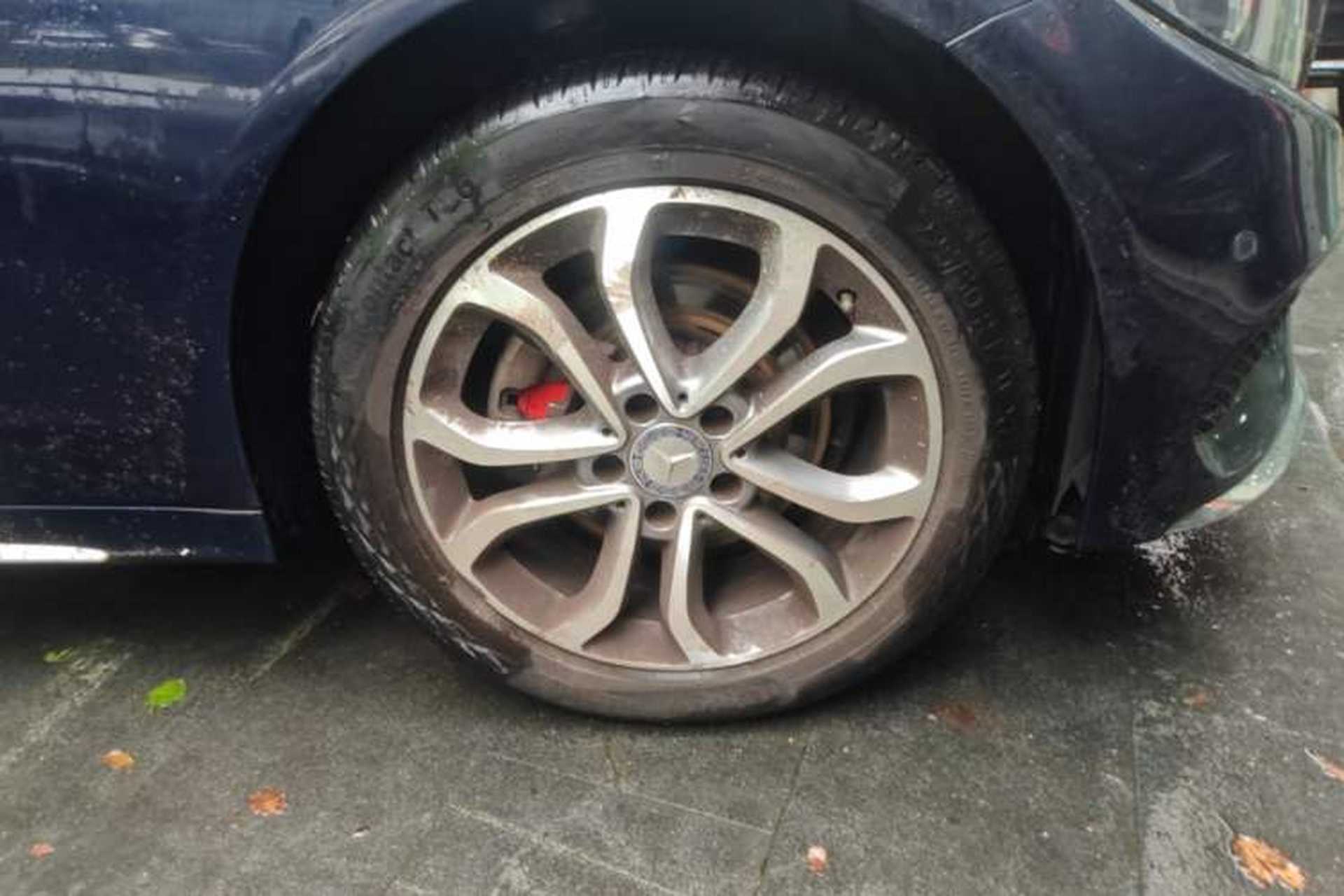 Used Mercedes-Benz C-Class 2015 C 180 L Sport Edition Right Front Wheel Hub