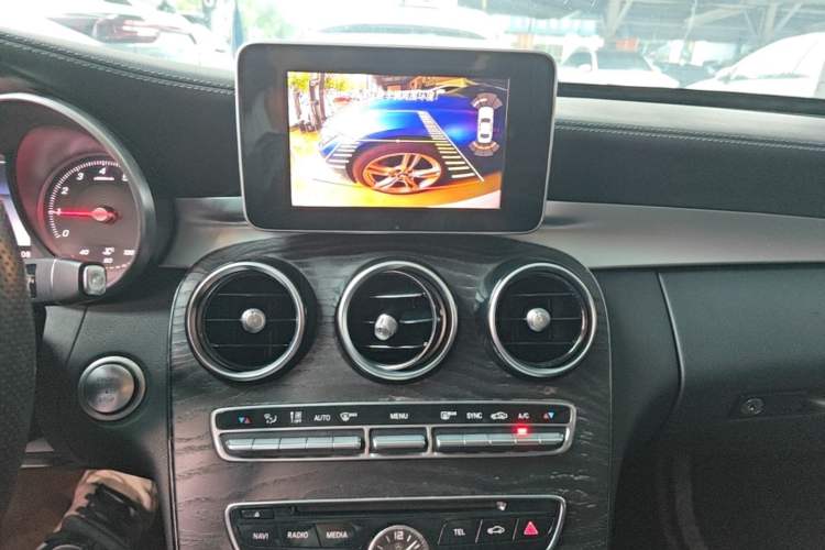 Used Mercedes-Benz C-Class 2015 C 200 L Sport Edition Audio And AC Panel