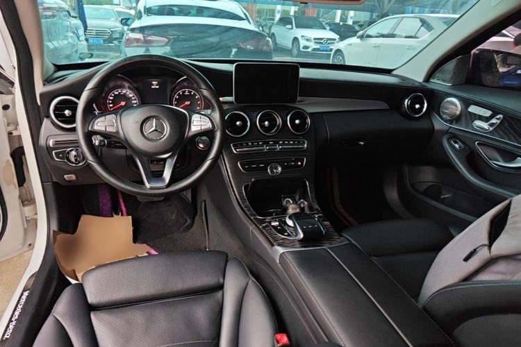 Used Mercedes-Benz C-Class 2015 C 200 L Sport Edition Center Console