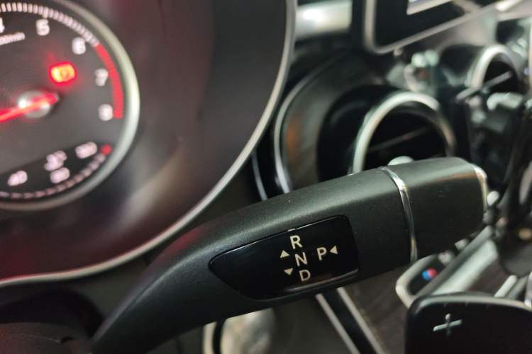 Used Mercedes-Benz C-Class 2015 C 200 L 4MATIC Sport Edition Gear Lever