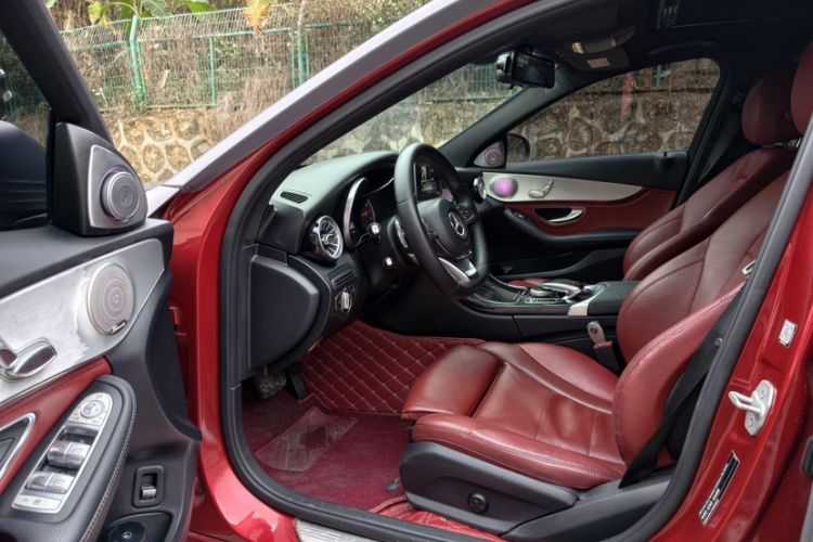 Used Mercedes-Benz C-Class 2015 C 200 Sport Edition Interior 1