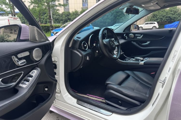 Used Mercedes-Benz C-Class 2015 C 200 L Sport Edition Interior 2