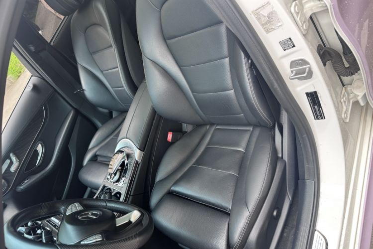 Used Mercedes-Benz C-Class 2015 C 200 L Sport Edition Interior 3
