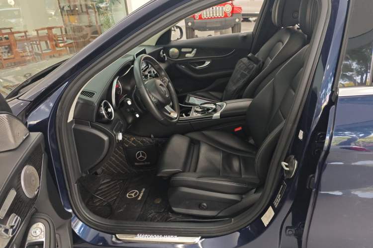 Used Mercedes-Benz C-Class 2015 C 200 L 4MATIC Sport Edition Left Front Seat